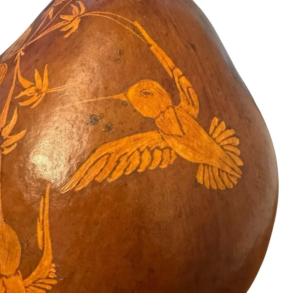 Unbranded vintage carved